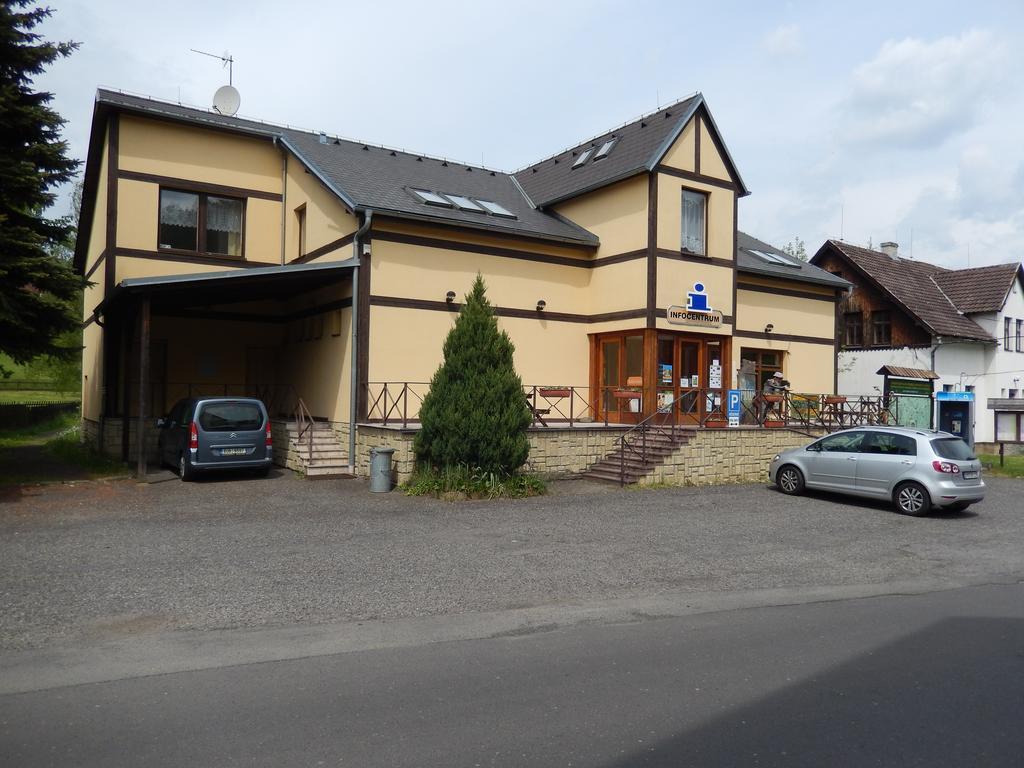 Penzion V Infocentru Srbska Kamenice Exterior photo